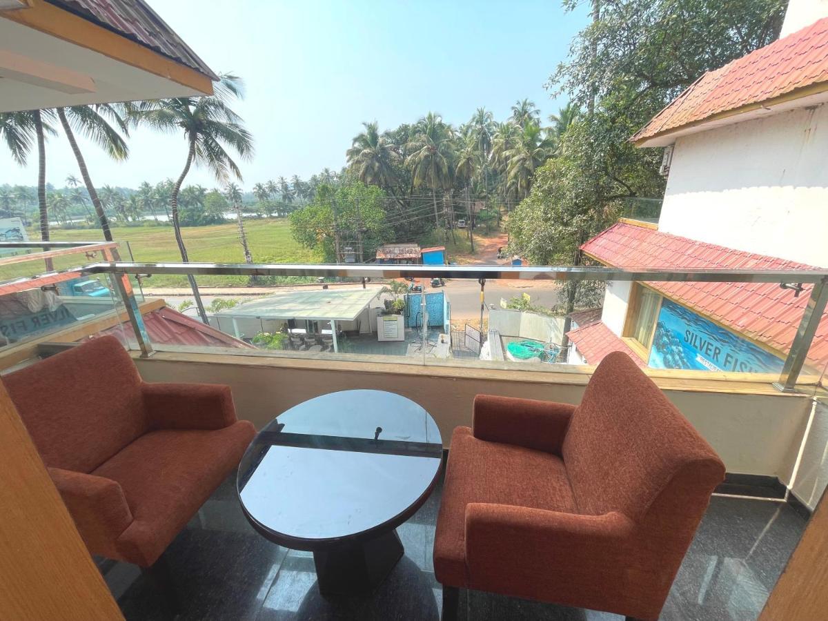 Hotel Goa Continental Arpora Luaran gambar