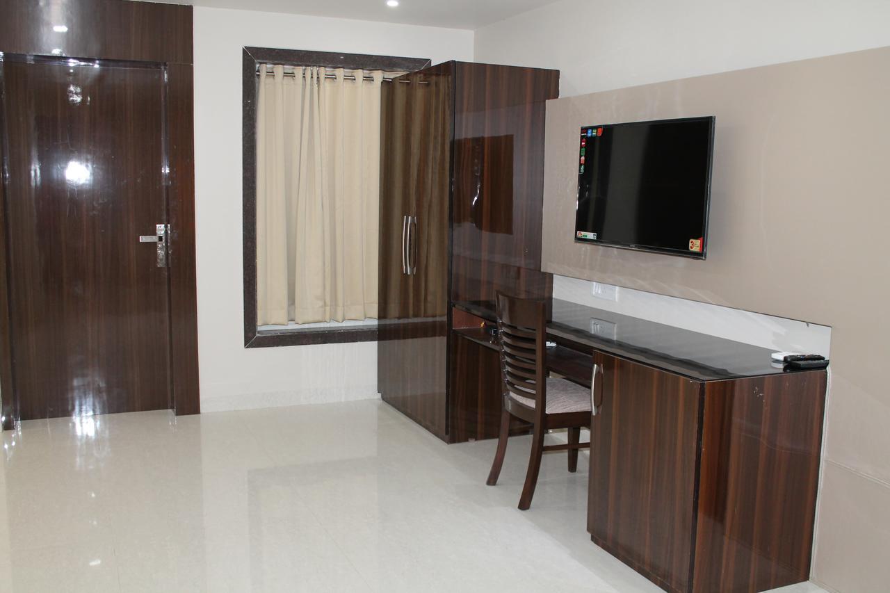 Hotel Goa Continental Arpora Luaran gambar
