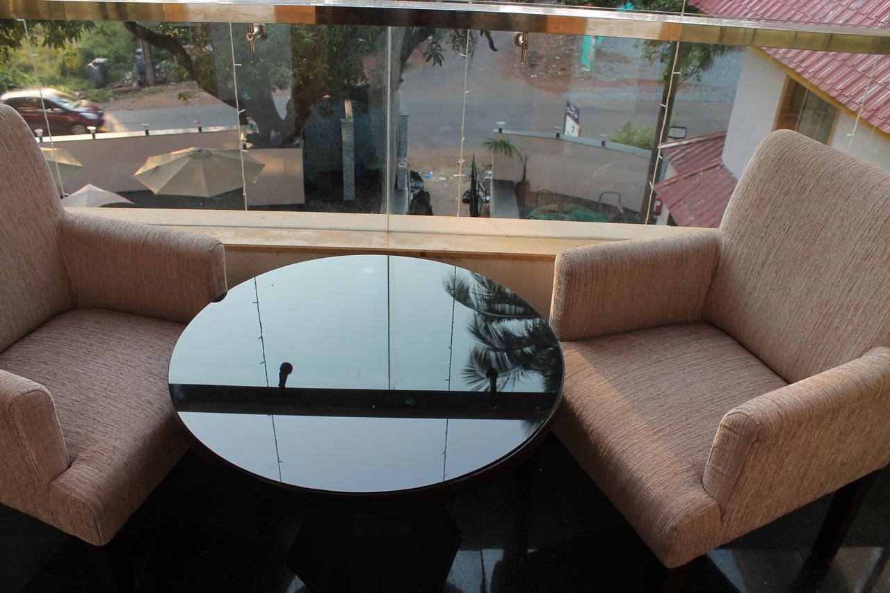 Hotel Goa Continental Arpora Luaran gambar