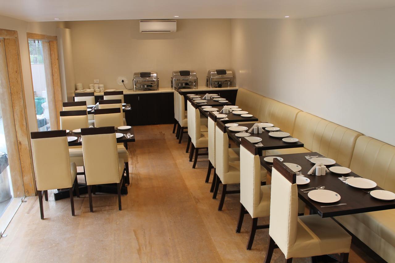 Hotel Goa Continental Arpora Luaran gambar
