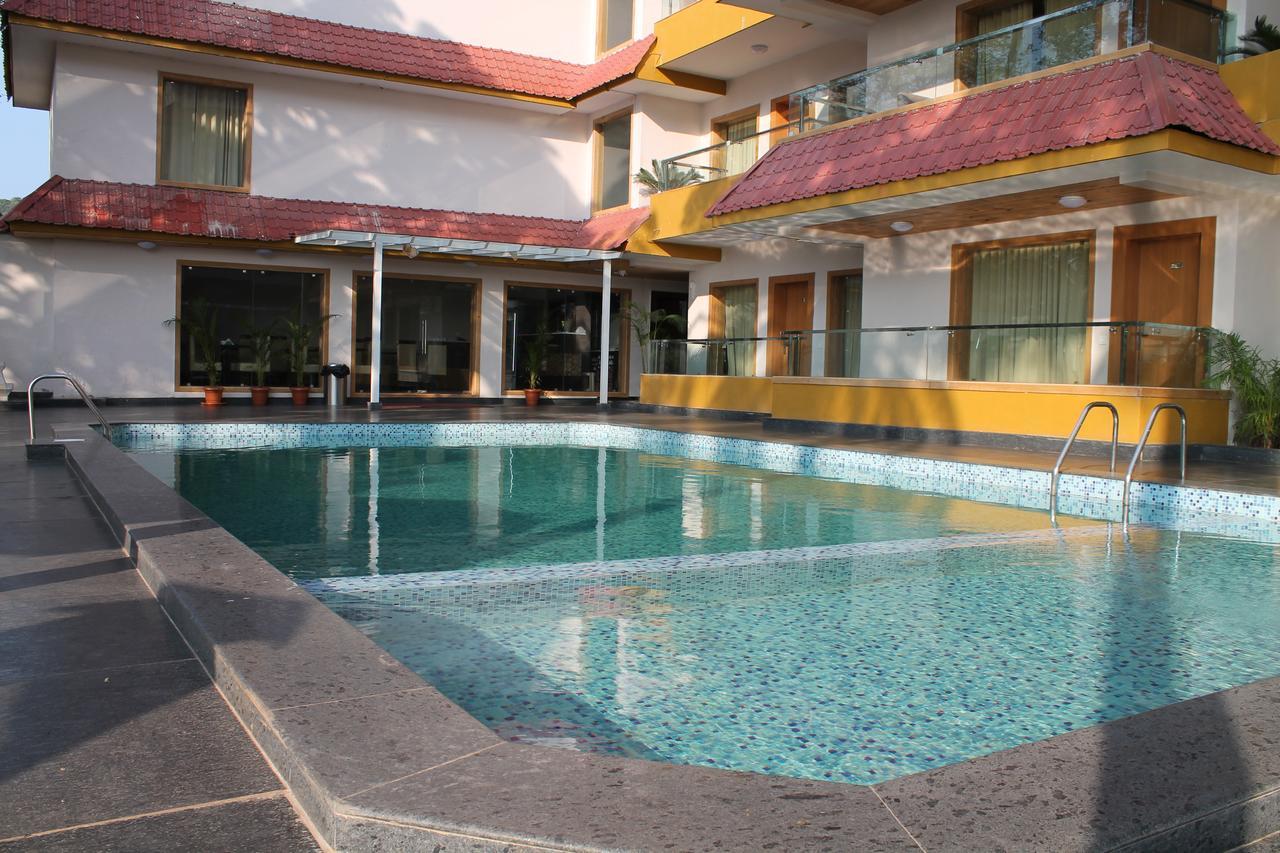 Hotel Goa Continental Arpora Luaran gambar