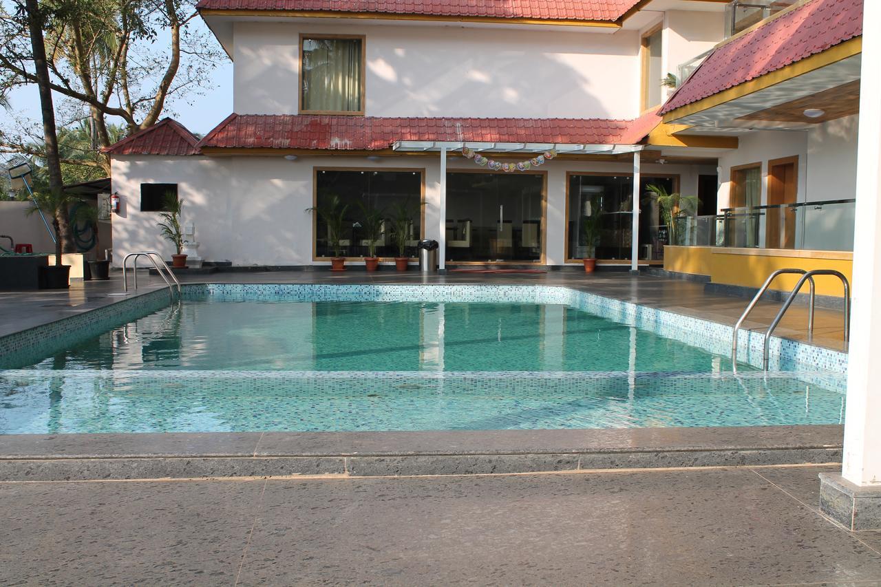 Hotel Goa Continental Arpora Luaran gambar